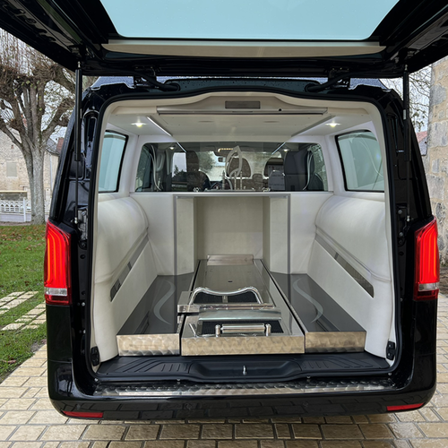 IRIS LIMOUSINE