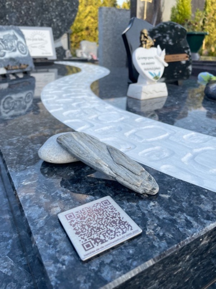 Life stories: the QR Code funerary