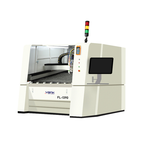 Fiber laser cutting machine