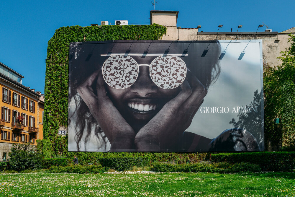 Lonas publicitarias personalizadas para exterior e interior