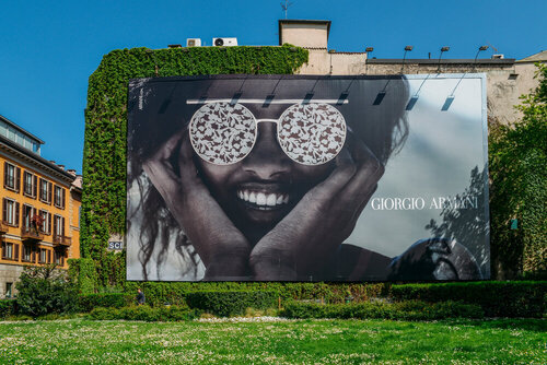 Lonas publicitarias personalizadas para exterior e interior